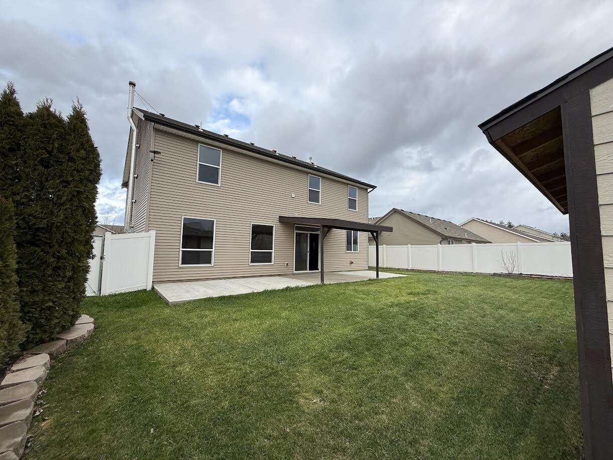 Building Photo - 3420 W Pescador Dr