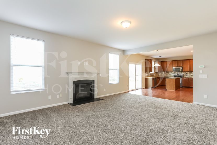 Building Photo - 2160 Scarlet Sage Dr