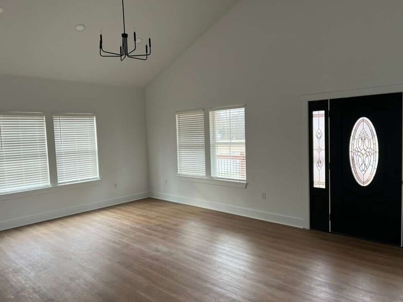 Building Photo - 1 Blake St