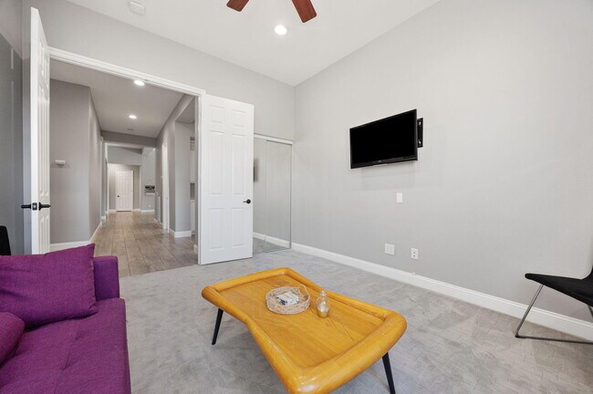 Building Photo - 49392 Hohokam River St