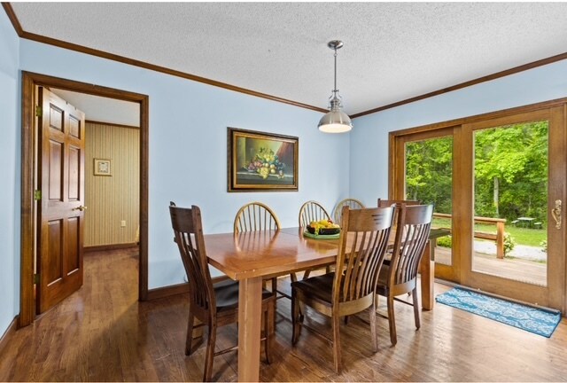 Building Photo - 2104 Las Flores Ln