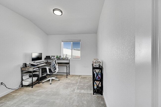 Building Photo - 4027 E 98th Pl