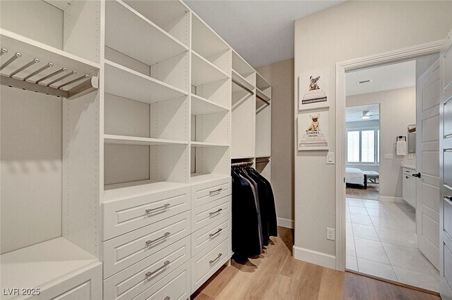 Building Photo - 5477 Vespertine Moon Ave