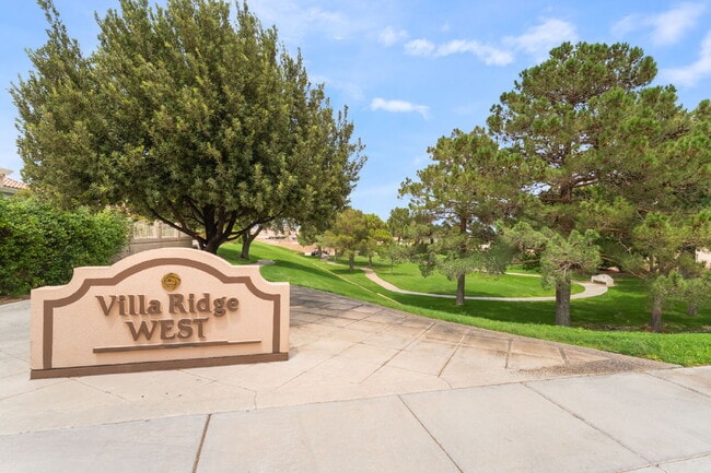 Building Photo - Sun City Summerlin 2 bedroom and 2 bathroom in a  55 and older Neighborhood