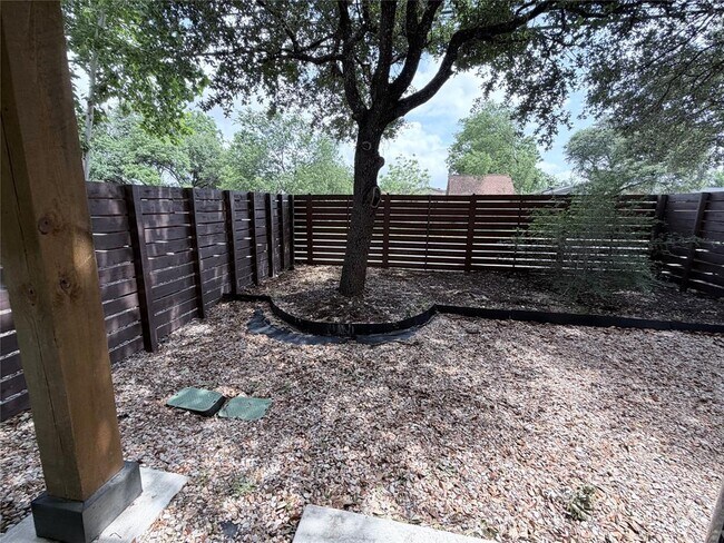 Building Photo - 1417 Kramer Ln