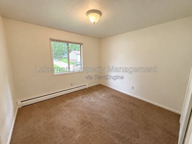 Building Photo - 1329 Huntington Ave