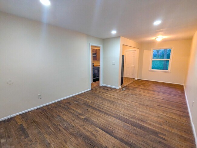 Building Photo - 3054 Waters Rd SW
