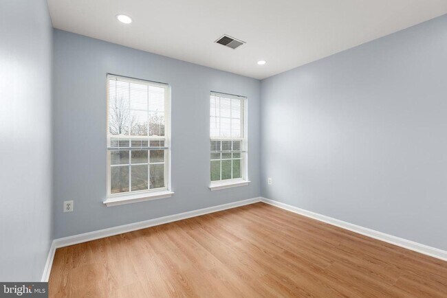 Building Photo - 15788 Nimes Ct