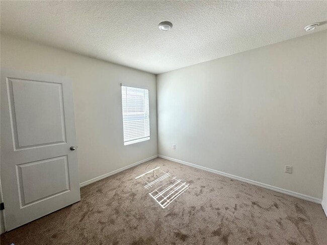Building Photo - 16461 Little Garden Dr