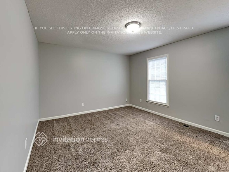 Building Photo - 1128 Holly Pointe Dr