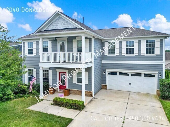 Building Photo - 2040 Donaldson St