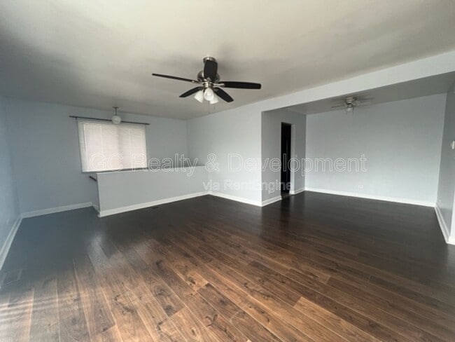 Building Photo - 1367 Sacramento Dr