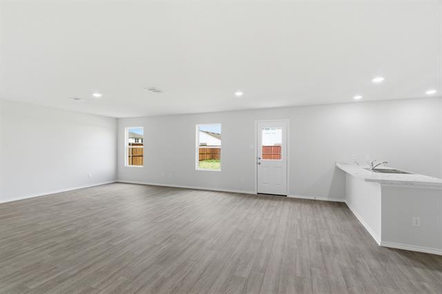 Building Photo - 805 Bluffview Dr