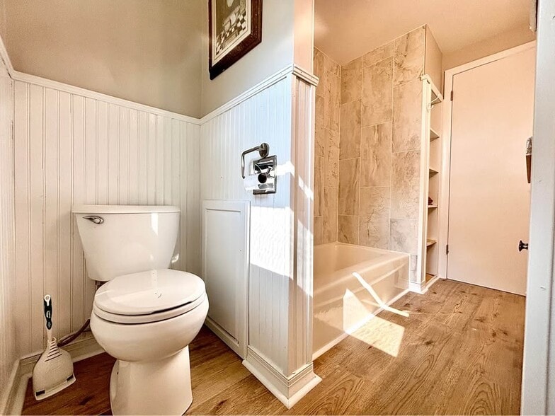 Building Photo - 730 Vernon Ave NW