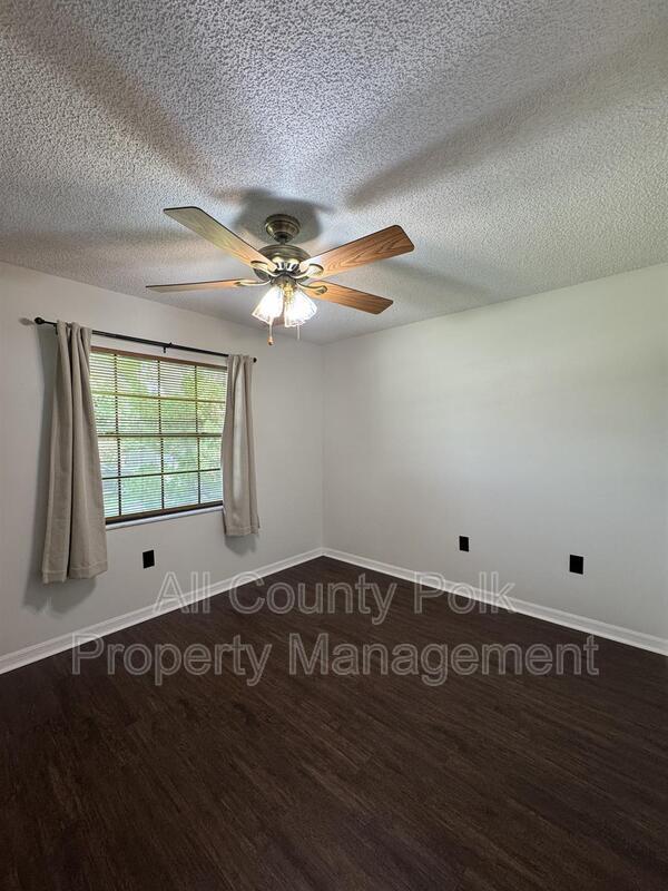 Building Photo - 8601 Sunnydale Ln