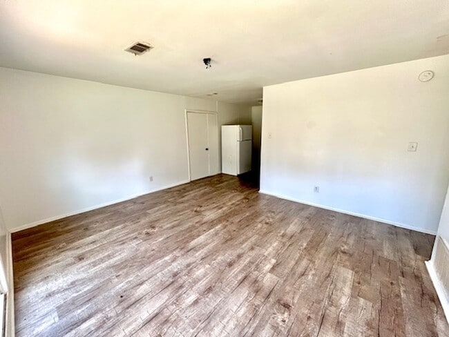 Building Photo - 3004 Belafonte Ave NW