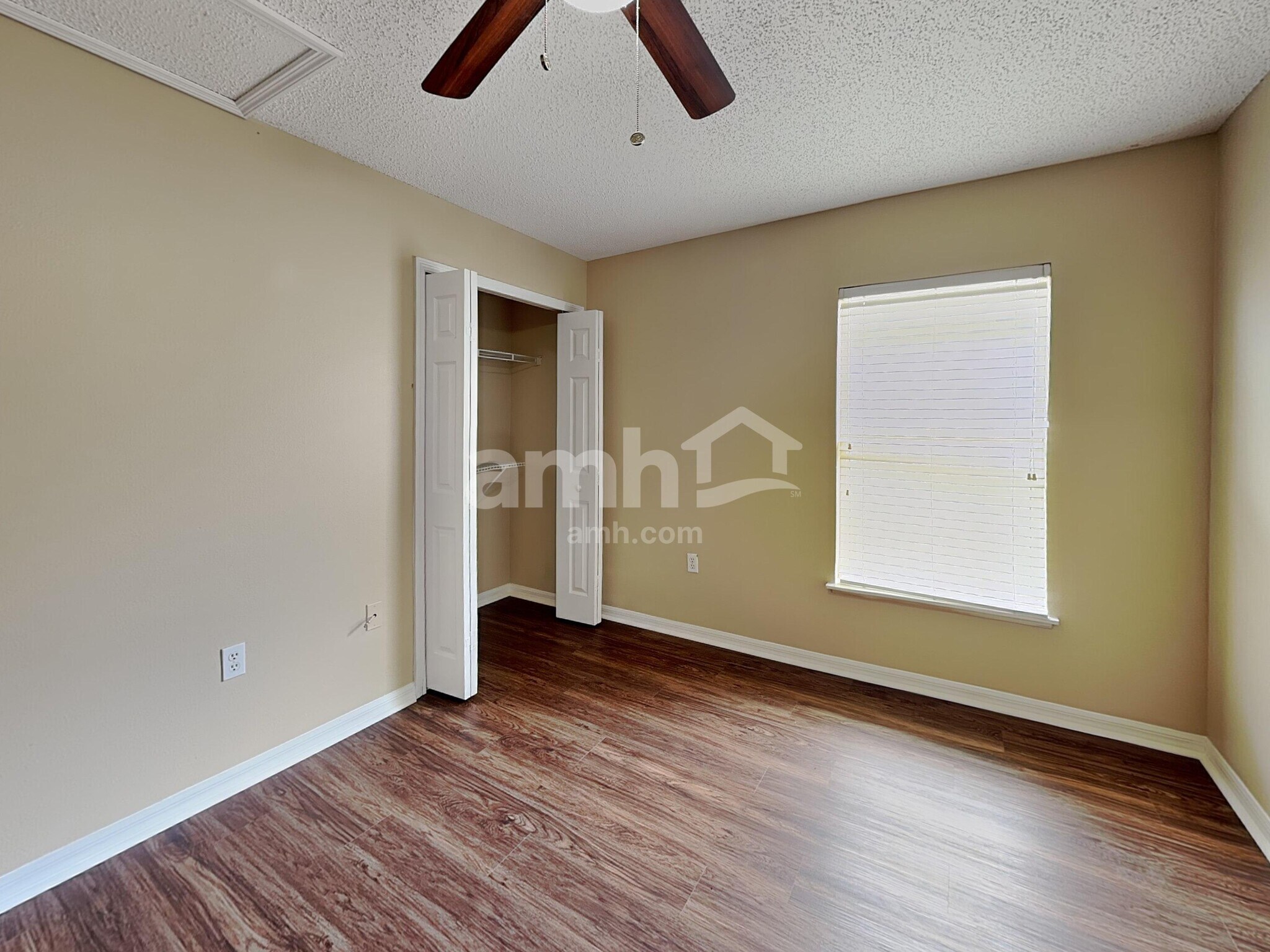 Building Photo - 1683 Sorento Cir
