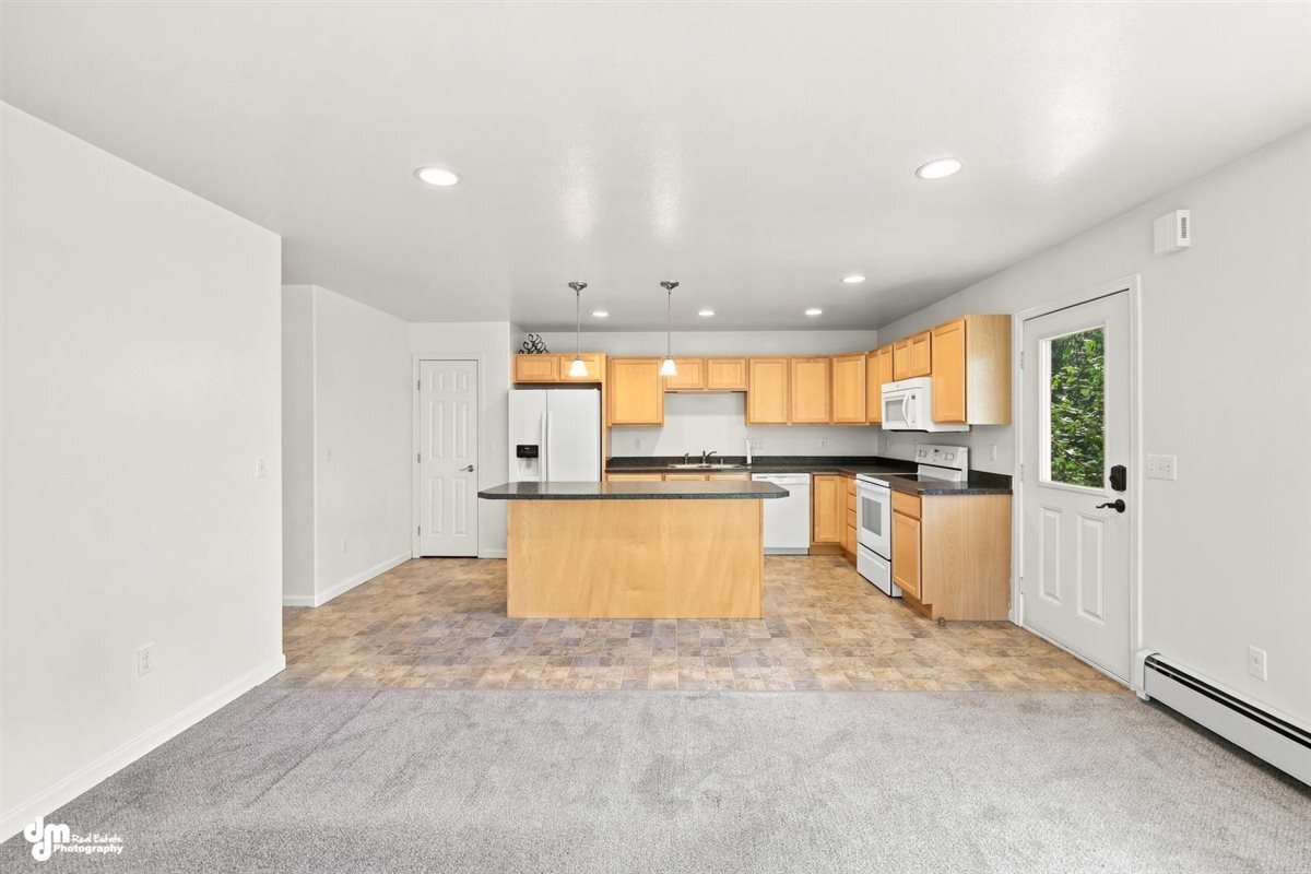 Building Photo - 6101 W Lombard Cir