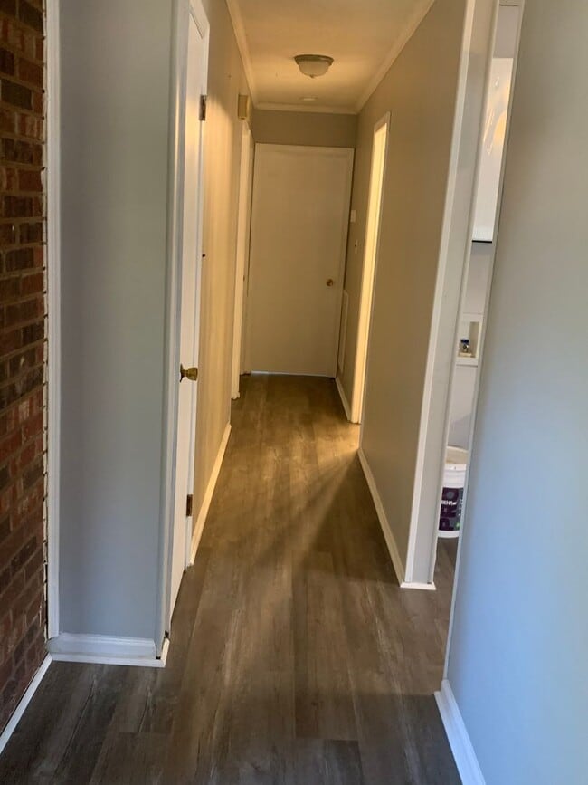 Building Photo - 3 Bedroom Salisbury Home