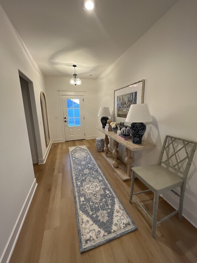 Building Photo - 439 Wagon Wheel Ave