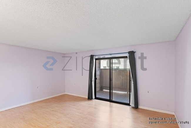 Building Photo - 2077 Washington Ave