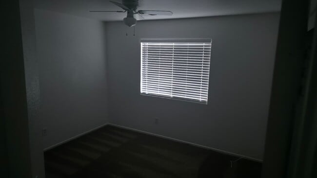 Building Photo - 316 Jackrabbit Dr