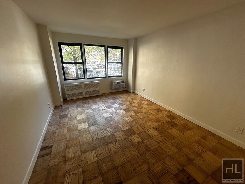 Building Photo - EAST 36 STREET