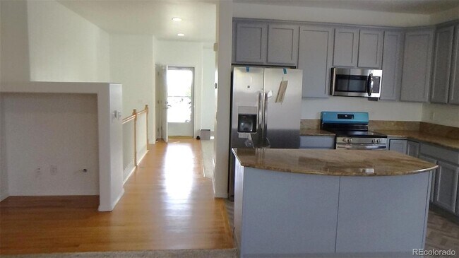 Building Photo - 6739 Summer Grace St