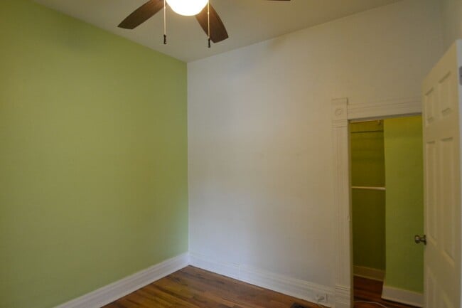 Building Photo - 821 N Walnut St