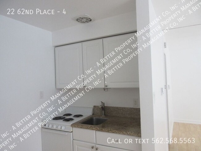 Building Photo - 22 62nd Pl