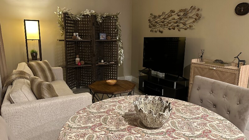 Building Photo - 1373 Idaho St