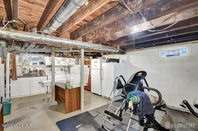 Building Photo - 57 Duley Ave