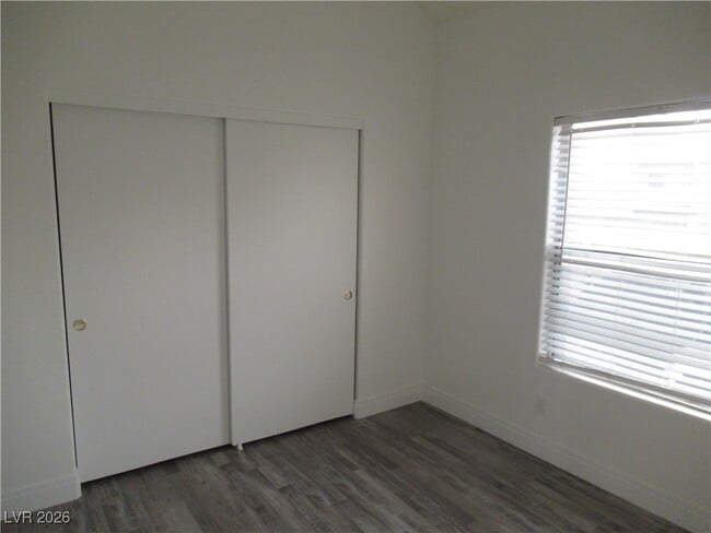 Building Photo - 5125 W Reno Ave