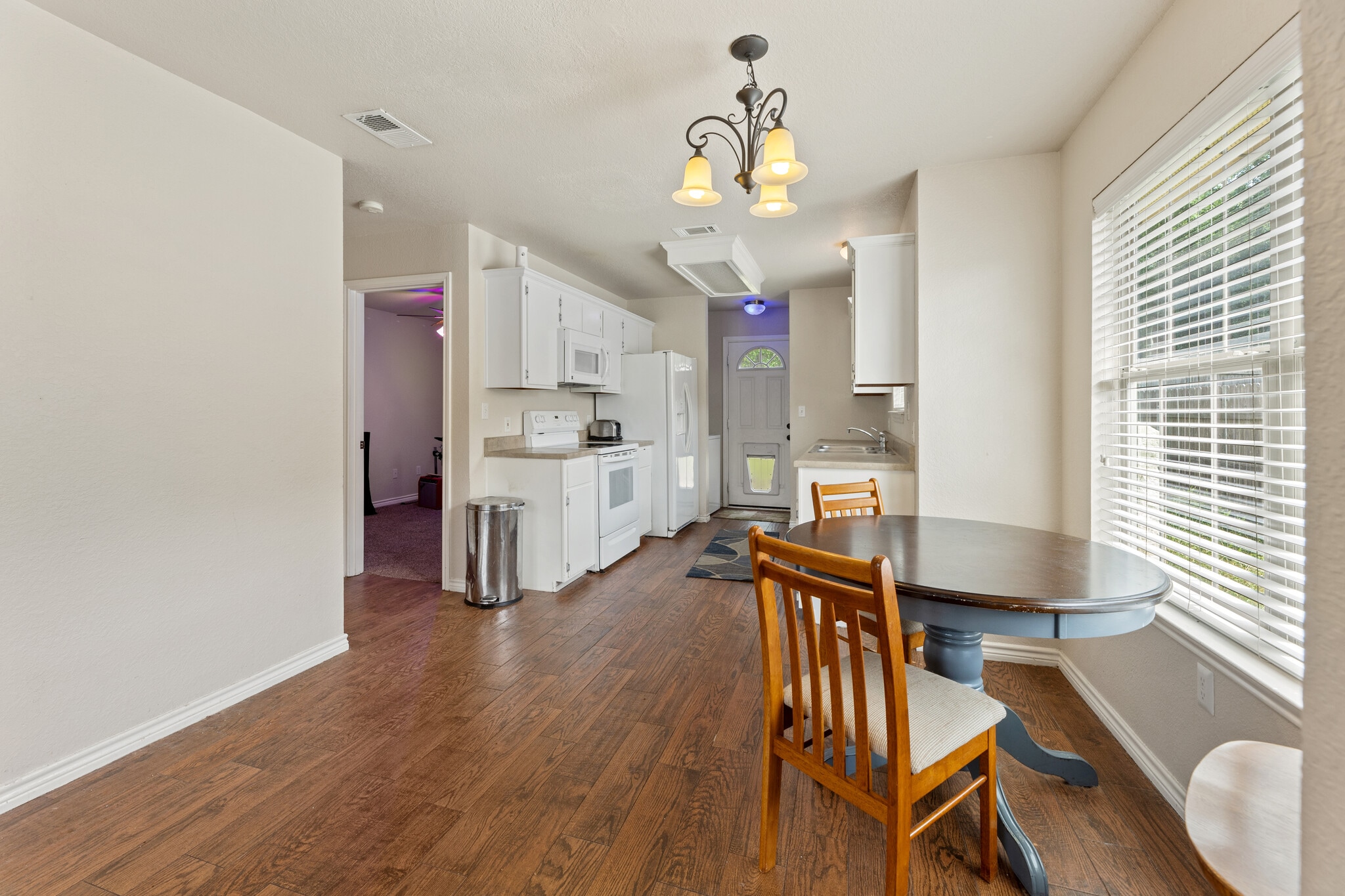 Building Photo - 123 Bolero Way