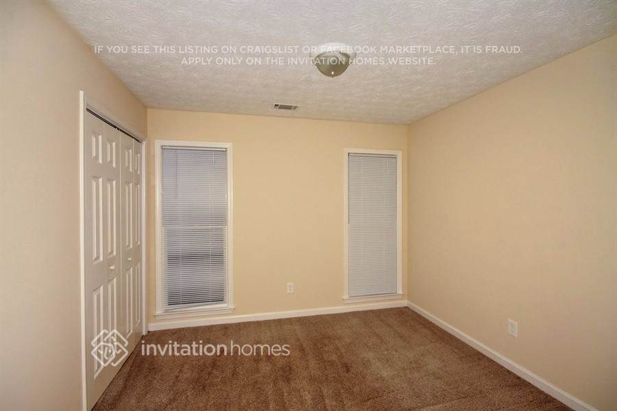 Building Photo - 235 Fairview Chase Rd