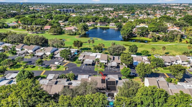 Building Photo - 372 Deer Creek Wildwood Ln E