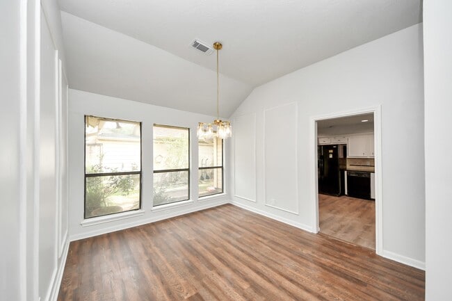 Building Photo - 1023 Oyster Bay Dr