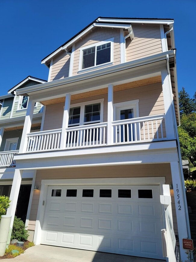 Primary Photo - 2 Bedroom Townhome in Beautiful Poulsbo Place