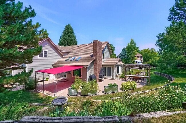 Building Photo - August 2026 Lakewood 5 Bedroom 2.5 Bathroom House with HUGE Backyard