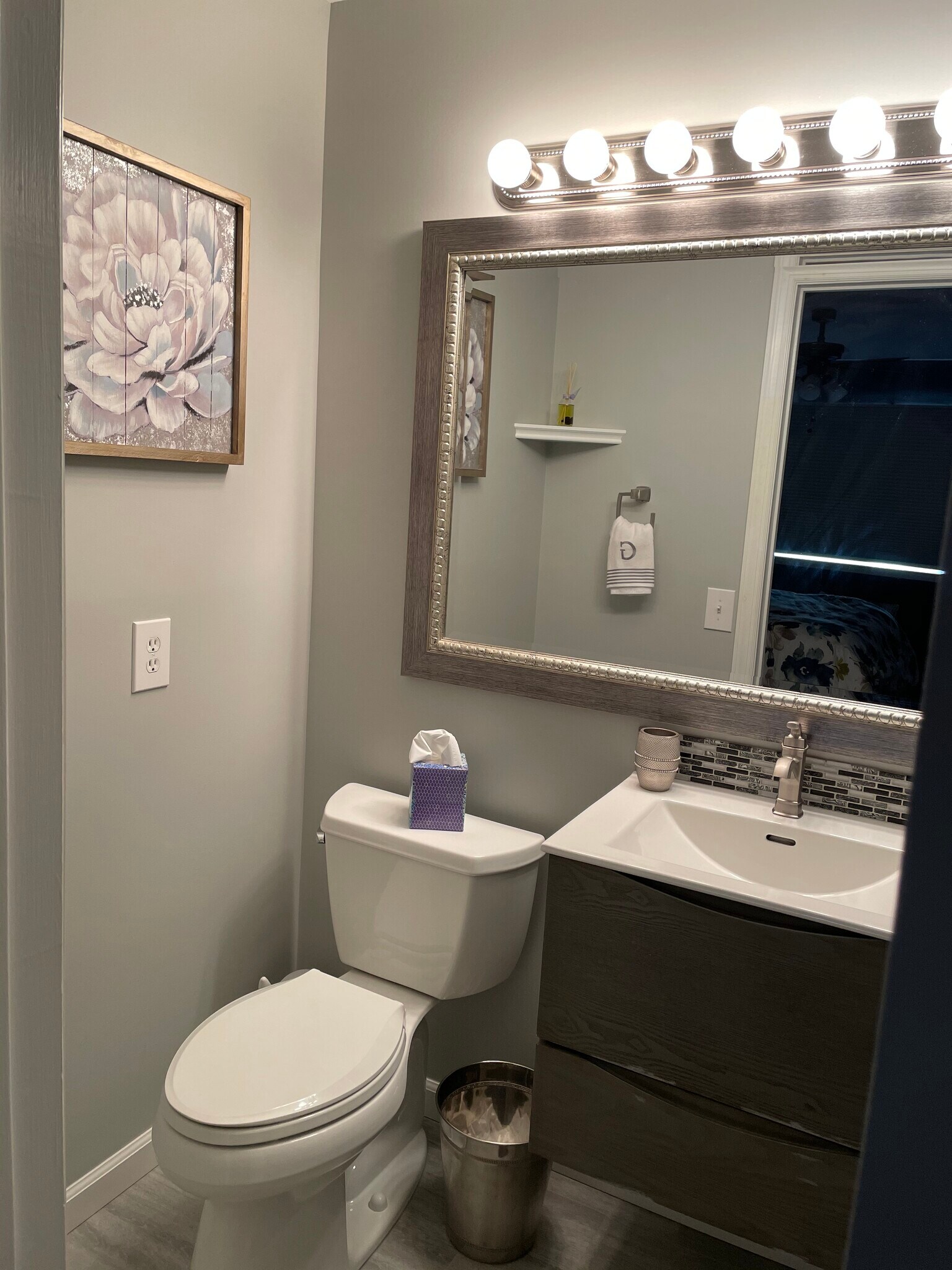 Building Photo - 165 Essex Ave