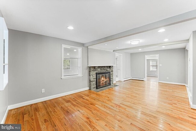 Building Photo - 4236 Florida Ave