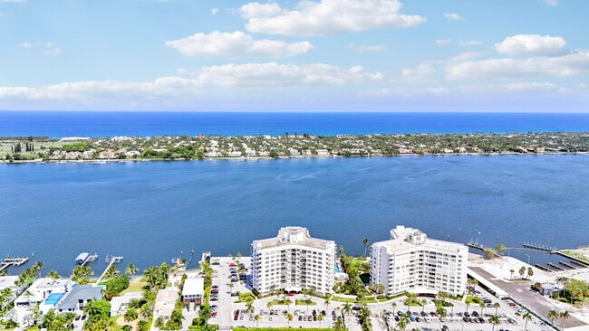 Building Photo - 2800 N Flagler Dr