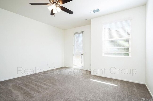 Building Photo - 3395 Campo Azul Ct