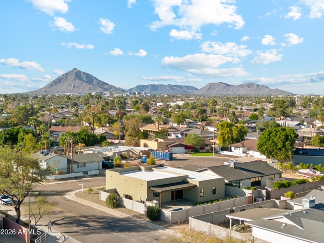Building Photo - 3125 N 86th Pl