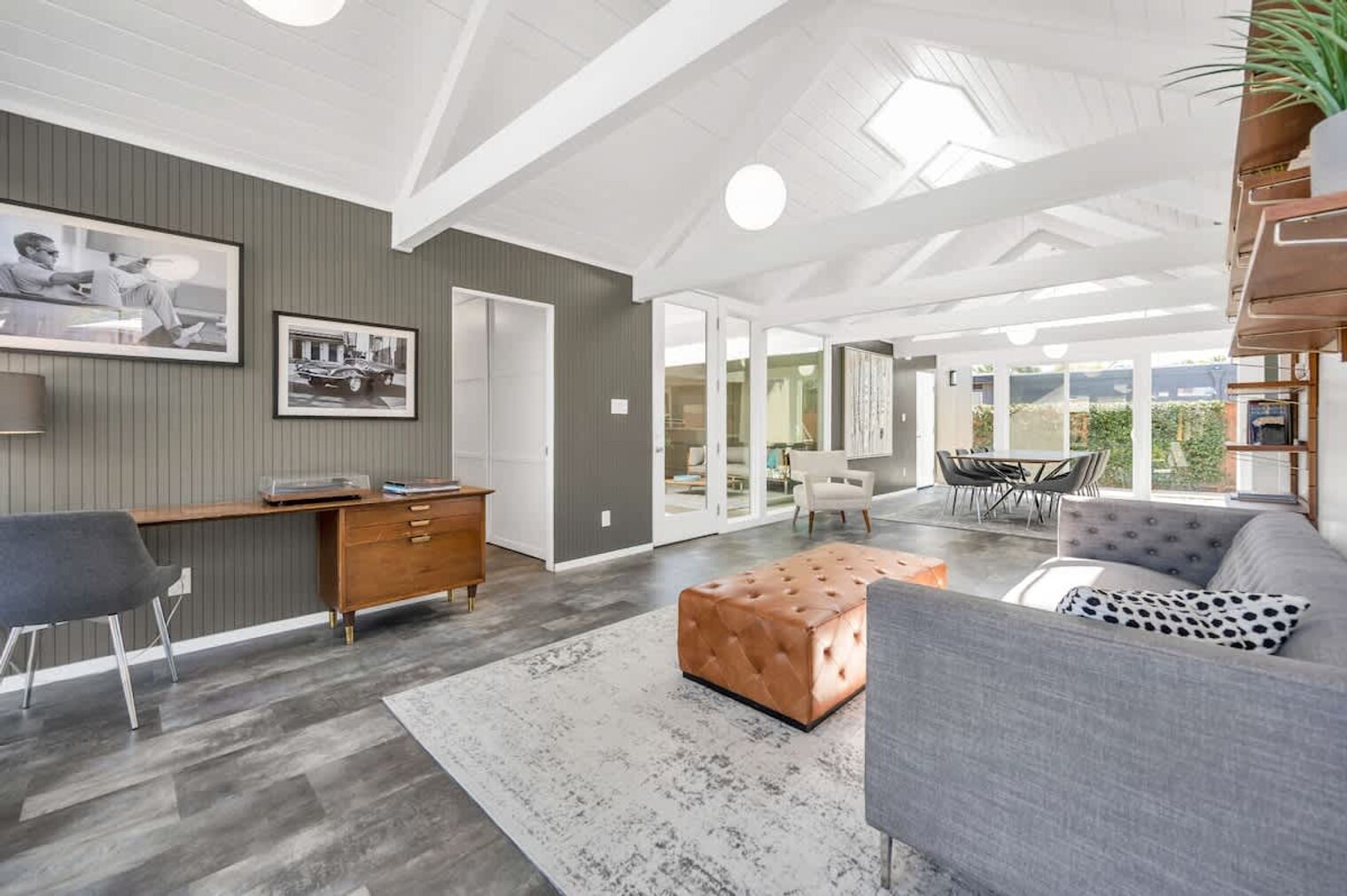 Building Photo - 4131 Phoenix St