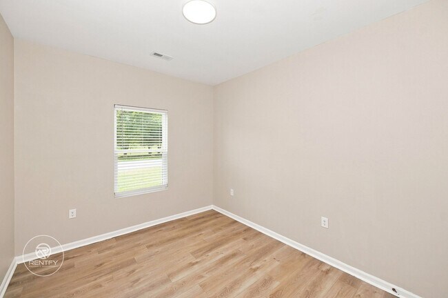 Building Photo - 515 Correll St