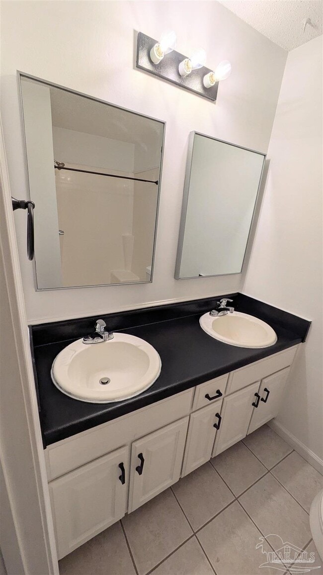 Building Photo - 5317 E Avenida De Golf