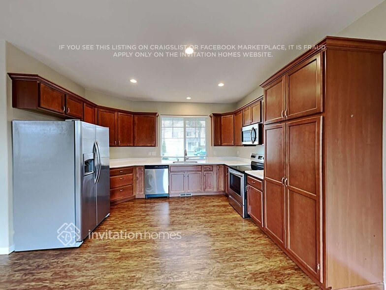 Building Photo - 19106 19th Ave Ct E