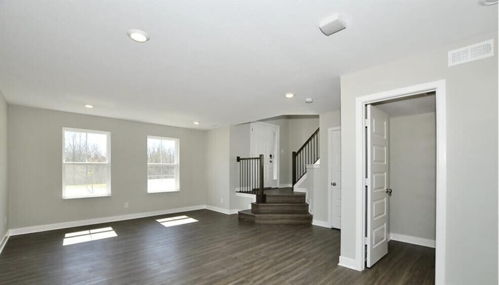 Building Photo - 916 Yorkshire Ln