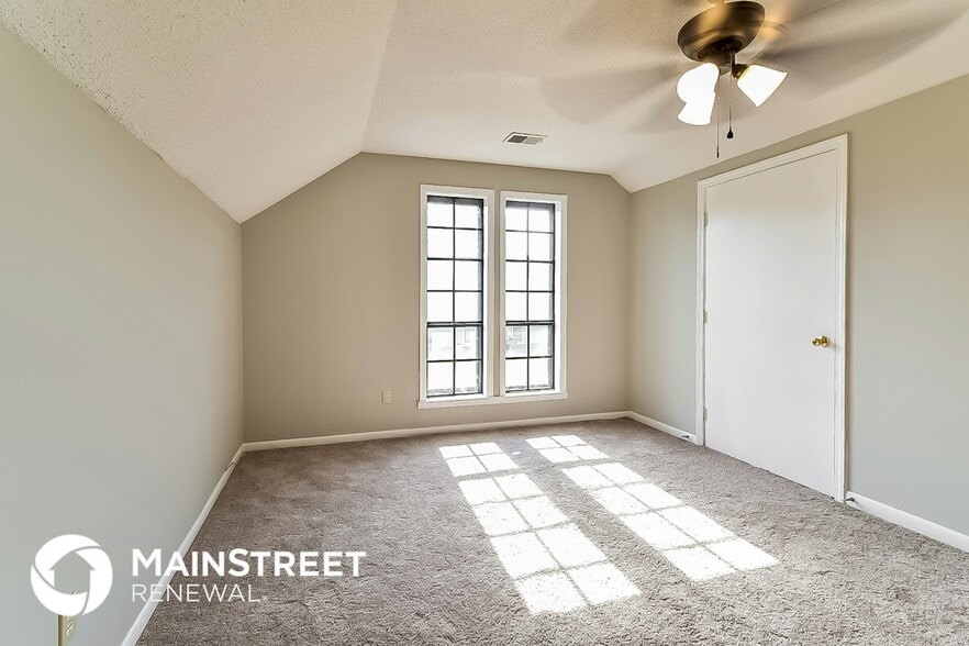 Building Photo - 4176 Runningbrook Cir